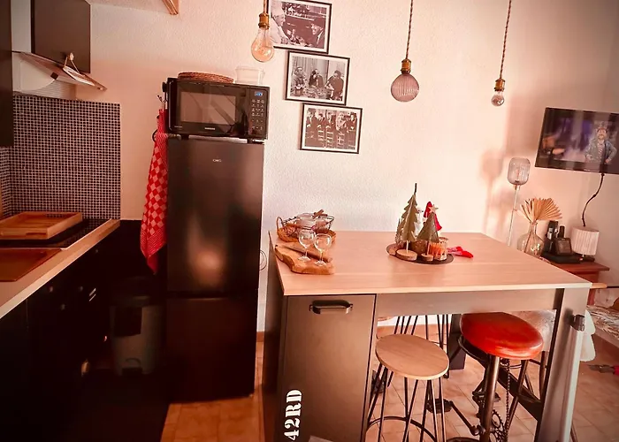 Le Sunset Marseillan-plage, Entre Et Lagune De Thau, Etape Velo, Famille, Couple, Vrp, Toutou Admis, Jardin, Parking Prive Gratuit, Velos, Clim, Wifi Fibre Gratuite, Commodites, Et Piste Cyclable A Proximite, 6 Couchages Nous Cont アパート マルセイヤン