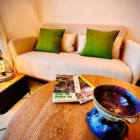 Le Sunset: Seaside Retreat With Garden And Bike-friendly Amenities