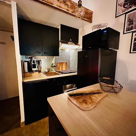 Apartment Le Sunset: Seaside Retreat With Garden And Bike-friendly Amenities *