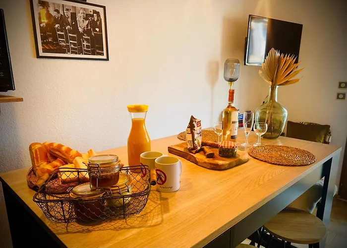 Le Sunset Marseillan-plage, Entre Et Lagune De Thau, Etape Velo, Famille, Couple, Vrp, Toutou Admis, Jardin, Parking Prive Gratuit, Velos, Clim, Wifi Fibre Gratuite, Commodites, Et Piste Cyclable A Proximite, 6 Couchages Nous Cont Apartman *