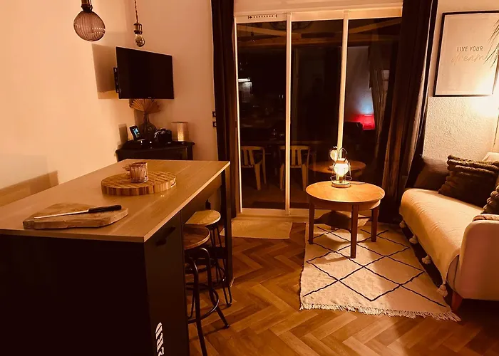 Le Sunset Marseillan-plage, Entre Et Lagune De Thau, Etape Velo, Famille, Couple, Vrp, Toutou Admis, Jardin, Parking Prive Gratuit, Velos, Clim, Wifi Fibre Gratuite, Commodites, Et Piste Cyclable A Proximite, 6 Couchages Nous Cont